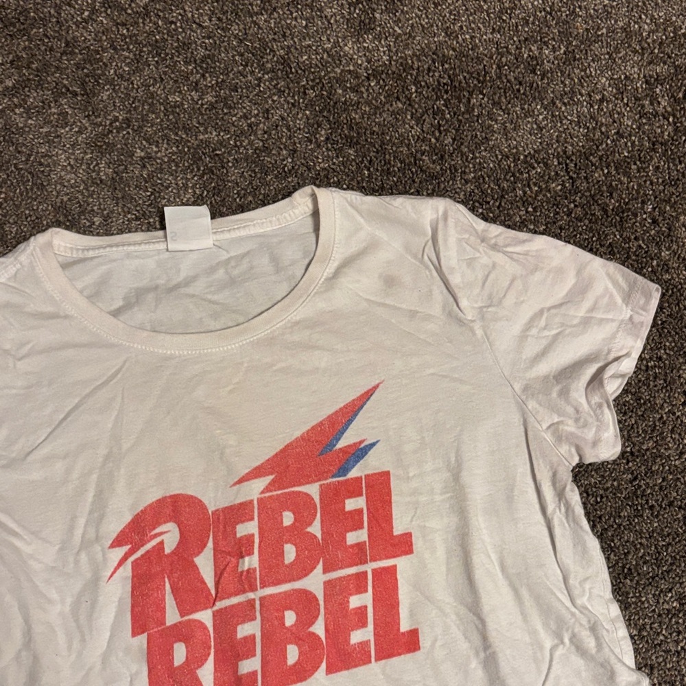 SOLD // david bowie Rebel Graphic T-Shirt - Picture 5 of 9